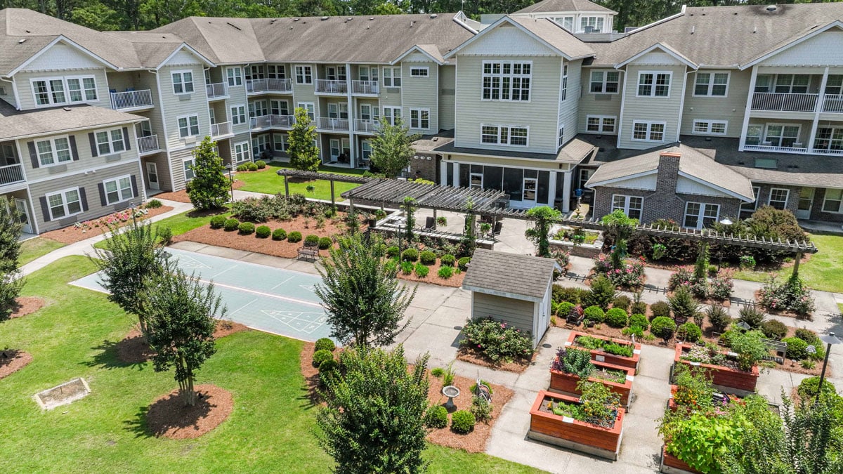 Exterior view of Summerville Estates Gracious Retirement Living