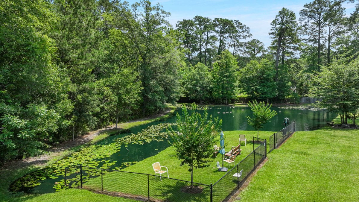 Exterior view of Summerville Estates Gracious Retirement Living